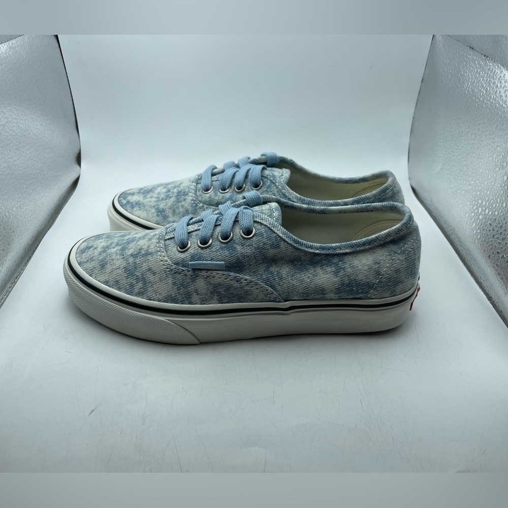Vans off the wall women’s denim washed Sneakers size 6